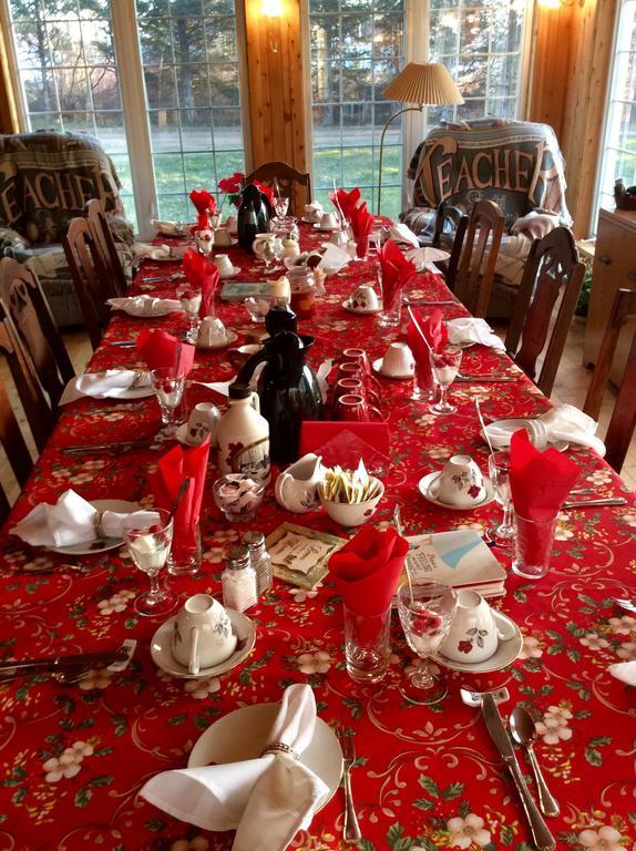 Gite Macdale B&B Paspebiac エクステリア 写真